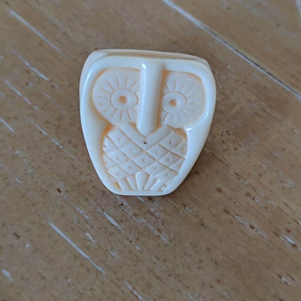 Cute engraved owl ring